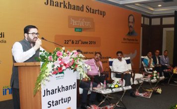 झारखंड में डॉक्टर पर हमला करने वाले 24 घंटे में गिरफ्तार होंगे एक कार्यक्रम में झारखंड के मुख्य सचिव डीके तिवारी