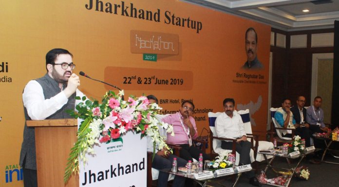 झारखंड में डॉक्टर पर हमला करने वाले 24 घंटे में गिरफ्तार होंगे एक कार्यक्रम में झारखंड के मुख्य सचिव डीके तिवारी