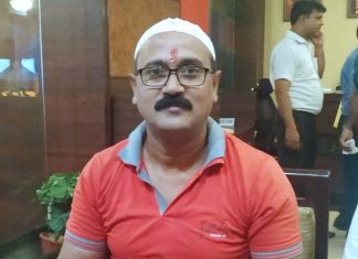 20 साल से रोजा रख रख रहे हैं मुरली मनोहर श्रीवास्तव हिन्दू रोजेदार मुरली मनोहर श्रीवास्तव