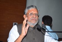 GST लागू करने वाली सरकार प्रचंड बहुमत से जीत गयीः सुशील मोदी GST जमा करने की समय सीमा बढ़ायी गयी, सुशील कुमार मोदी की घोषणा