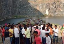 बिहार के नवादा में 4 और कटिहार में 2 लोगों की डूबने से मौत नवादा में इसी खदान पांड में डूबने से 4 की मौत हो गयी