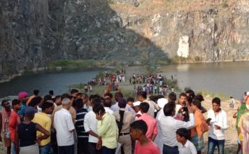 बिहार के नवादा में 4 और कटिहार में 2 लोगों की डूबने से मौत नवादा में इसी खदान पांड में डूबने से 4 की मौत हो गयी