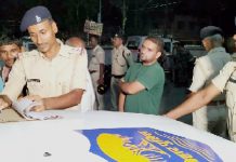 युवक की गोली मारकर हत्या, शव को सड़क के किनारे फेंका युवक का शव मिलने के बाद पूछताछ में जुटी पुलिस