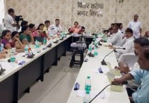 बिहारशरीफ नगर निगम की उपमेयर फूल कुमारी की गयी कुर्सी अविश्वास पर बैठक का दृश्य