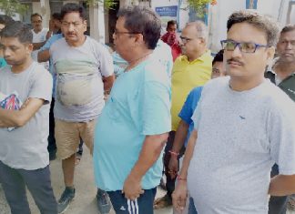 सड़क हादसे में रोटेरियन सुदेशचंद्र की मौत, परिजनों में कोहराम अस्पताल में मृत रोटेरियन को देखने उमड़ी भीड़