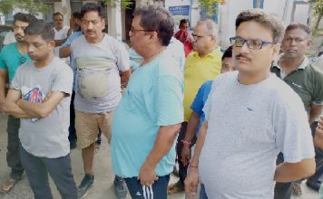 सड़क हादसे में रोटेरियन सुदेशचंद्र की मौत, परिजनों में कोहराम अस्पताल में मृत रोटेरियन को देखने उमड़ी भीड़