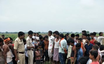बिहार के हैं तो ये खबरें आप जरूर पढ़ना चाहेंगे सारण जिले के डोरीगंज में युवती की लाश मिलने की सूचना पर जुटी भीड़