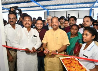 आयुष्मान भारत योजना से टी.एम.एच अस्पताल जुड़ा टीएमएच के कार्यक्रम का उद्घाटन करते झारखंड के मुख्यमंत्री रघुवर दास