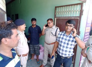 बिहार की जानने लायक खबरेंः एक ने फांसी लगाई, कहीं रुपये छीने शिवहर में इंदिरा आवास सहायक ने जहां फांसी लगाई, वहां जांच के लिए जुटे अधिकारी
