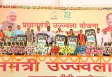 30 सितम्बर तक और 10 लाख महिलाओं को मिलेगा गैस कनेक्शन- रघुवर दास