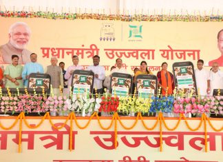 30 सितम्बर तक और 10 लाख महिलाओं को मिलेगा गैस कनेक्शन- रघुवर दास