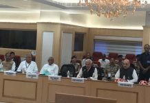 अमित शाह के निशाने पर नक्सलवाद, मुख्यमंत्रियों की बैठक में शामिल हुए रघुवर दास