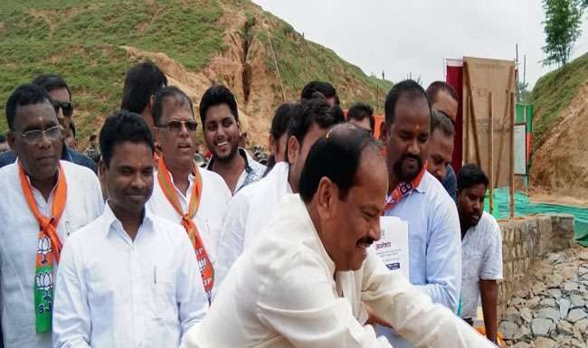 अब खेतों के भी कंठ नहीं रहेंगे सूखे, कोनार सिंचाई परियोजना का हुआ उद्घाटन अब खेतों के भी कंठ नहीं रहेंगे सूखे, कोनार सिंचाई परियोजना का हुआ उद्घाटन