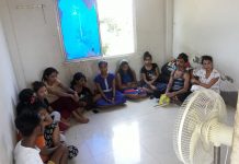 आर्केस्ट्रा की 9 लड़कियों व 2 लड़कों समेत सरगना गिरफ्तार आर्केस्ट्रा में काम करने के लिए बुला कर बंधक बनाने वाले से मुक्त करायी गयीं असम की 9 लड़कियां