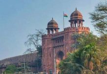 आपको बताते हैं कि दिल्ली के लाल किले की तरह बिहार में भी है लाल किला