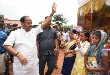 संथाल को विकास से दूर करने वालों का 500 करोड़ की ज़मीन पर है कब्जा- रघुवर