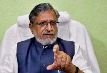 परिवार से बाहर के व्यक्ति का RJD में न कोई सम्मान, न भविष्य  मधुबनी नरसंहार पर सुशील कुमार मोदी ने कहा है कि RJD जातीय द्वेष भड़काना चाहता है। नरसंहार के 5 आरोपी नेपाल में पकड़े गये हैं।