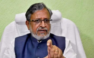 बौखलाहट में भारत के खिलाफ खबरें दे रहे है अमेरिकी-पाकिस्तानी मीडिया मधुबनी नरसंहार पर सुशील कुमार मोदी ने कहा है कि RJD जातीय द्वेष भड़काना चाहता है। नरसंहार के 5 आरोपी नेपाल में पकड़े गये हैं।