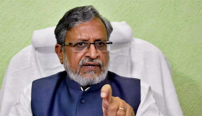 मधुबनी नरसंहार पर बोले सुशील मोदी, द्वेष भड़काना चाहता है RJD मधुबनी नरसंहार पर सुशील कुमार मोदी ने कहा है कि RJD जातीय द्वेष भड़काना चाहता है। नरसंहार के 5 आरोपी नेपाल में पकड़े गये हैं।