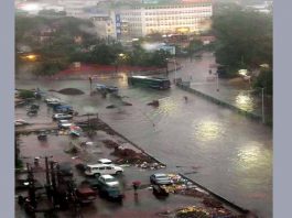 नीतीश जी शहर काहें भईल बा पानी-पानी, हम कुछ कहब त लाग जाई धक से… नीतीश जी शहर काहें भईल बा पानी-पानी, हम कुछ कहब त लाग जाई धक से...