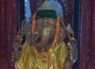 गया के प्राचीन रामशिला पहाड़ के तलहट्टी में स्थित है दुर्लभ स्फटिक शिवलिंग