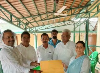8 माह बनाम 12 साल के नारे के साथ लालटेन की लौ जलाने निकले हैं दरौंदा में उमेश