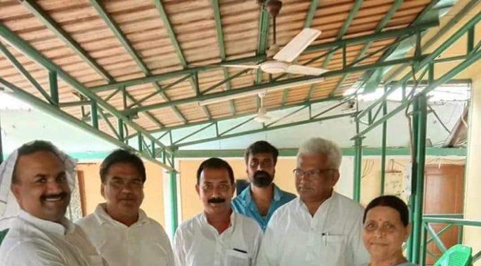 8 माह बनाम 12 साल के नारे के साथ लालटेन की लौ जलाने निकले हैं दरौंदा में उमेश