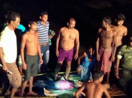 मालदा में फिर डूबी नाव, तीन की मौत, 10 बचाये गये माल्दा में फिर हुई नाव दुर्घटना