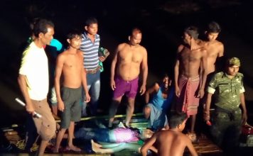 मालदा में फिर डूबी नाव, तीन की मौत, 10 बचाये गये माल्दा में फिर हुई नाव दुर्घटना