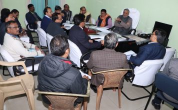 पटना स्मार्ट सिटी बोर्ड की परियोजनाओं की पुनर्समीक्षा की सलाह .ोजनाओं की समीक्षा करते उप मुख्यमंत्री सुशील कुमार मोदी