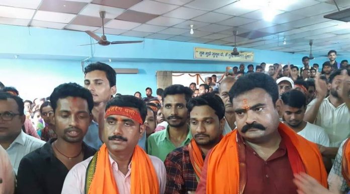 अनूठी मिसाल पेश कर रहे अदम्या अदिति गुरूकुल के रामभक्त रहमान रहमान के पटना स्थित गुरुकुल में सुंदरकांड पाठ