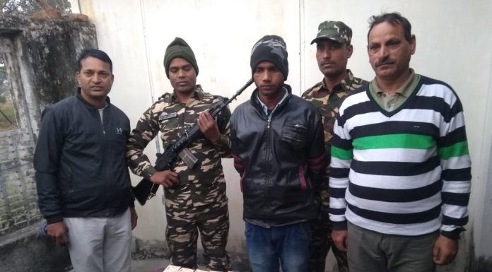 SSB ने जाली नोटों की बड़ी खेप बरामद की, एक गिरफ्तार बरामद हुए जाली नोट