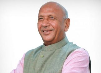 सरयू राय के बारे में जितना मैंने जाना-समझा, उसे आप भी जानें सरयू राय, झारखंड के पूर्व मंत्री, इस बार विधानसभा चुनाव में भाजपा के उम्मीदवार और मुख्यमंत्री रघुवर दास को निर्दलीय प्रत्याशी बन कर हराने वाले, काफी चर्चा में रहे हैं। क्या है उनकी खासियत और कौन-सी है उनमें खूबी कि वे ऐसा करने में कामयाब रहे, आइए जानते हैं।