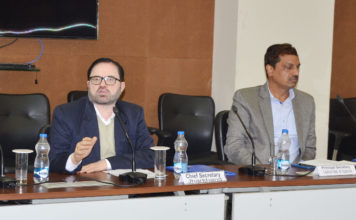 झारखंड को समझना है तो इसके लोगों, प्रकृति व संस्कृति को देखिए नेशनल डिफेंस कॉलेज के प्रतिनिधिमंडल ने ली राज्य की आर्थिक-सामाजिक और प्राकृतिक संरचना की जानकारी