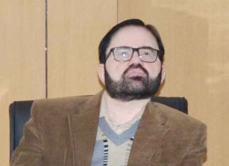 झारखंड में पीपुल फ्रेंडली बनेंगे सरकारी दफ्तर, सीएस ने दिया निर्देश झारखंड के मुख्य सचिव डा. डीके तिवारी