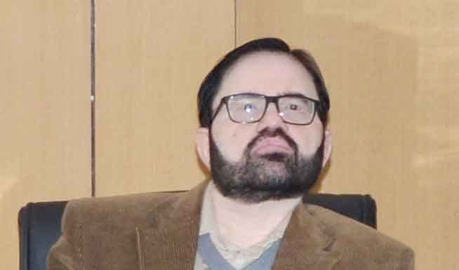 झारखंड में पीपुल फ्रेंडली बनेंगे सरकारी दफ्तर, सीएस ने दिया निर्देश झारखंड के मुख्य सचिव डा. डीके तिवारी