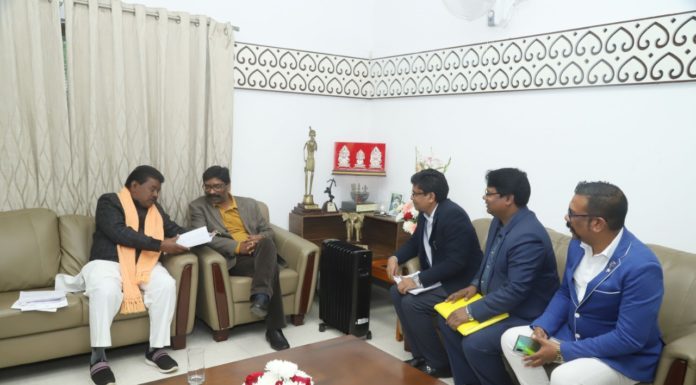 हेमंत ने रिम्स में चल रही नियुक्ति प्रक्रिया अगले आदेश तक रोकी विधायक बंधु तिर्की के नेतृत्व में ट्राइबल मेडिकल एसोसिएशन के प्रतिनिधिमंडल ने मुख्यमंत्री हेमंत सोरेन से मुलाकात कर रिम्स में हो रही बहाली में आरक्षण प्रावधान और नियुक्ति नियमावली का पालन नहीं करने की शिकायत की