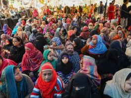 भारतीय कम्युनिस्टों की बड़ी जमात हमले के वक्त चीन के साथ थी चीन के हमले के वक्त भारतीय कम्युनिस्टों की बड़ी जमात चीन के साथ थी और शाहीन बाग आंदोलन में भी एक पड़ी जमात आंदोलकारियों के साथ है