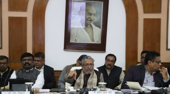 बिहार में नहीं चलेंगे 15 साल से ज्यादा पुराने सरकारी डीजल वाहन सचिवालय स्थित सभागार में आयोजित बजट पूर्व तीसरी परिचर्चा में उपमुख्यमंत्री सुशील कुमार मोदी।