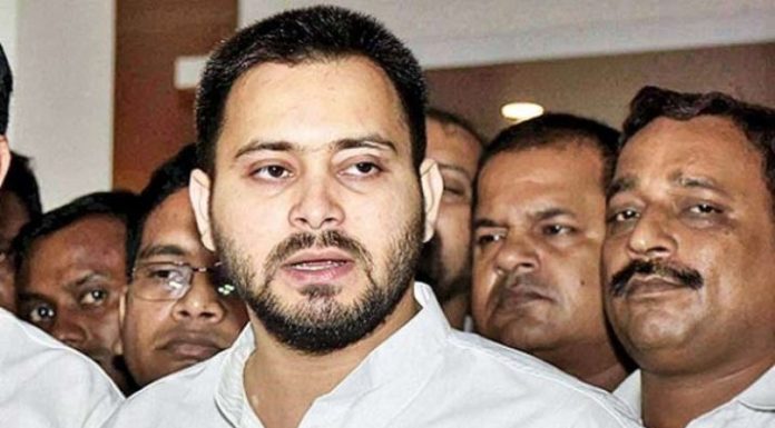 बिहार में विपक्ष को बैठे बिठाये चुनावी मुद्दे मिल गये हैं बिहार में एनडीए और महागठबंधन ने काफी खिचखिच के बाद सीटों का बंटवारा कर लिया है। महागठबंधन ने घटक दलों को सीटों की संख्या के बारे में बता दिया है।