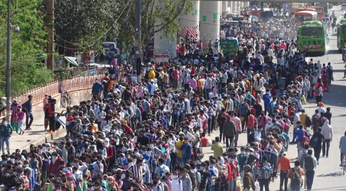 लाक डाउन क्या 3 मई को खत्म नहीं होगा, जानिए क्यों है इसमें संदेह लाक डाउन क्या 3 मई को खत्म नहीं होगा? केंद्र द्वारा अप्रवासी कामगारों व छात्रों की वापसी की घोषणा में इसके संकेत छिपे हैं।