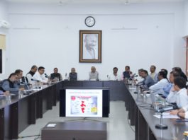 कोरोना वायरस का कोहराम, बिहार-यूपी में स्कूल-कालेज बंद कोरोना वायरस से पैदा होने वाले खतरे के मद्देनजर नीतीश कुमार ने की बैठक