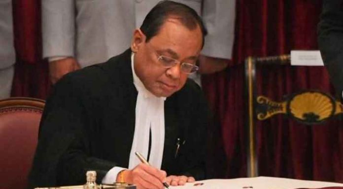 सुप्रीम कोर्ट के पूर्व चीफ जस्टिस रंजन गोगोई शपथ बाद बोलेंगे इंदिरा गांधी ने भी सुप्रीम कोर्ट के रिटायर्ड जज को राज्यसभा बेजा था, अब रंजन गोगोई की आलोचना हो रही है