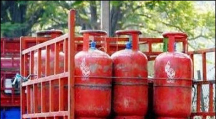 LPG के उपभोक्ता हो जाएं अलर्ट, नई बुकिंग अब 15 दिन बाद LPG के उपभोक्ता अलर्ट हो जाएं।