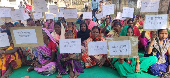 अंतर्राष्ट्रीय महिला दिवस पर मनिका में आयोजित हुआ कार्यक्रम