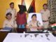 बिहार के मुंगेर में आर्म्स सप्लायर गिरफ्तार, 3 पिस्टल बरामद बिहार के मुंगेर में गिरफ्तार आर्म्स सप्लायर और उसके पास से बरामद हथियार के साथ एसपी लिपि सिंह