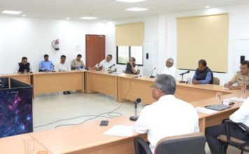 बिहार का हर विधायक कोरोना उन्मूलन फंड में 50 लाख देगा बिहार का हर विधायक कोरोना से निपटने के लिए 50 लाख देगा। सीएम नीतीश ने की समीक्षा बैठक