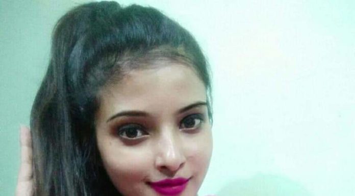 प्रियंका महाराज को कभी मुंबई में फुटपाथ पर रहने की नौबत आयी थी प्रियंका महाराज जब मुंबई गई थीं, तब फुटपाथ पर रहने की नौबत आ गयी थी। अब इस सितारे की चमक ने संघर्ष गाथा को नजरअंदाज कर दिया है।