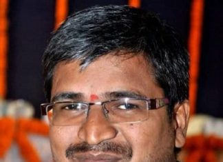कोरोना के कारण फंसे लोगों की मदद कर रहे अजय यादव कोरोना की वजह से हुए लाक डाउन में आरएसएस से डुड़े अजय यादव कई राज्यों में घूम-घूम कर राहत सामग्री बंटवा रहे हैं। बिहारियों के लिए मसीहा बने हुए हैं।