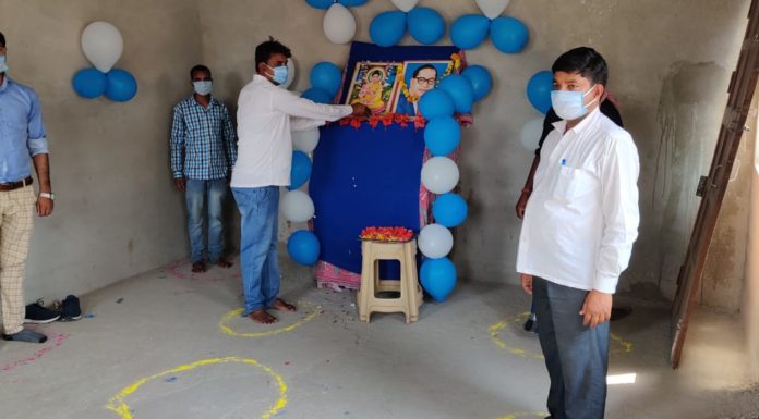 शिक्षा मंत्री हड़ताली शिक्षकों का कर रहे अपमान, हम नहीं झुकेंगे शिक्षा मंत्री हड़ताली शिक्षकों से बिना किसी निर्णय के काम पर लौटने की अपील कर उनका अपमान कर रहे हैं। लेकिन वे नहीं झुकेंगे। यह कहना है हड़ताली शिक्षकों का। डा. आंबेदकर जयंती पर शिक्षकों ने इसकी शपथ ली